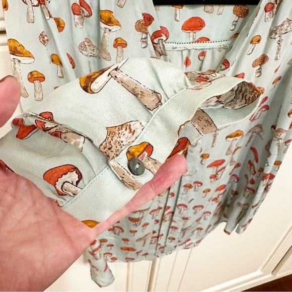 RARE Anthropologie Moulinette Soeurs Toadstool Mushroom Women’s Tie Front Blouse - Picture 4 of 14